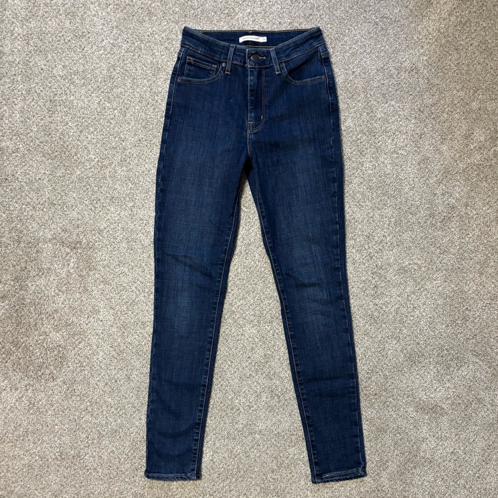 Levi 721 high rise skinny jeans dark wash size 26